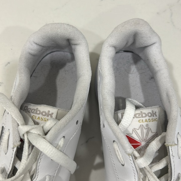 Reebok Classic women size 9 - Picture 3 of 6